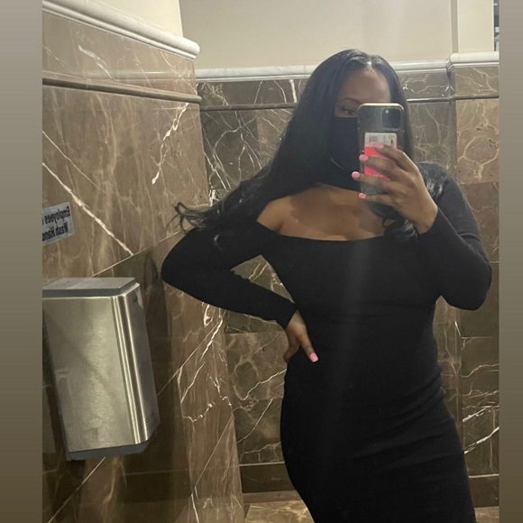 Black long sleeve midi dress - Picture 11 of 13